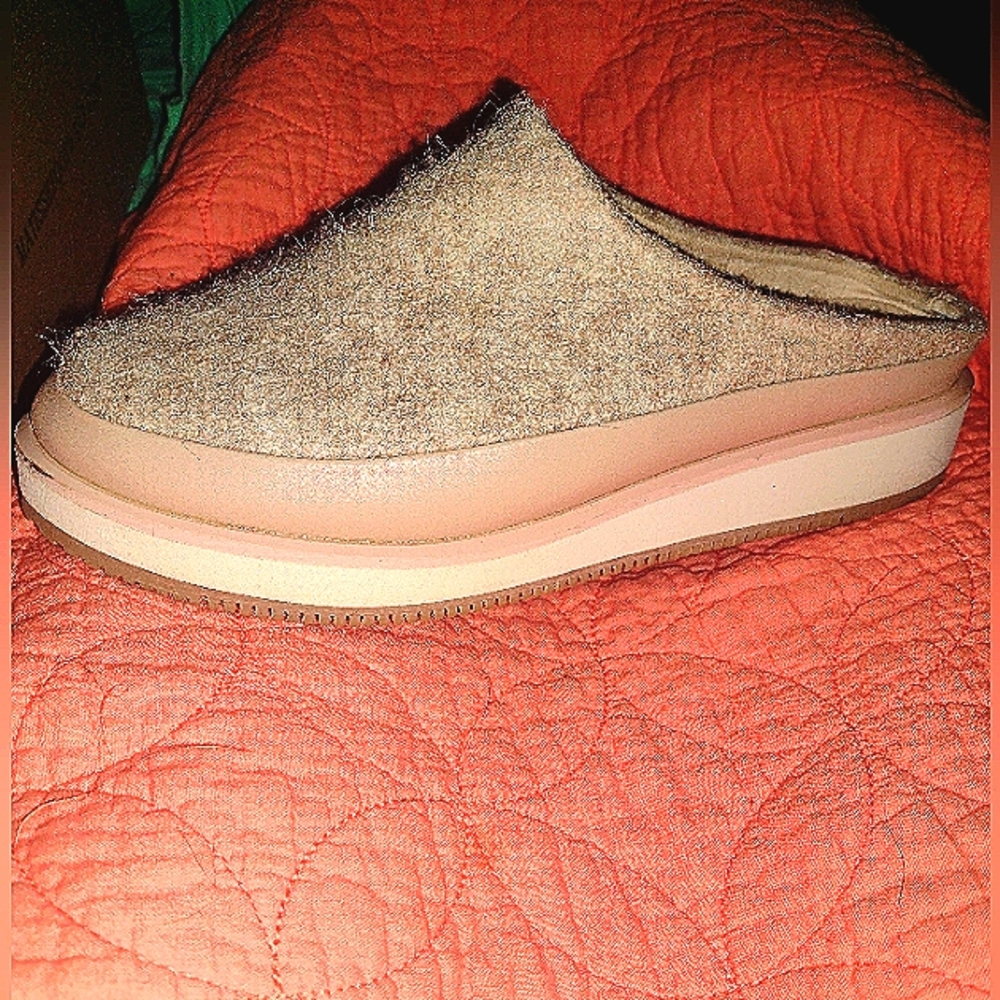 BEACH by Matisse, size 8, Womens Ramble Platform Mules.  Color: Oat.